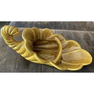 Vintage Royal Haeger Cornucopia Horn of Plenty Planter Mid-Century READ